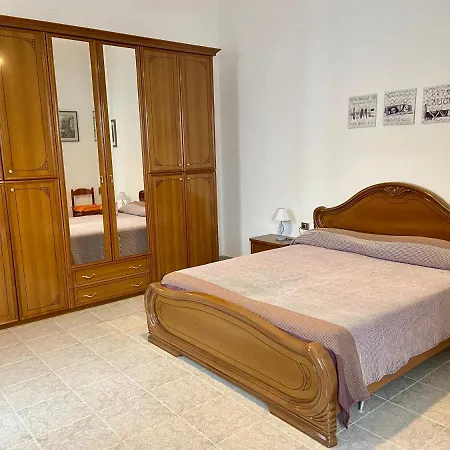 Casa Rotuli *