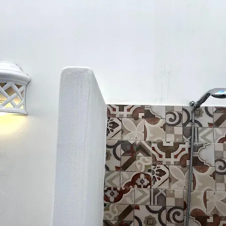 Casa Rotuli Parabita