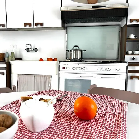 Casa Rotuli Parabita